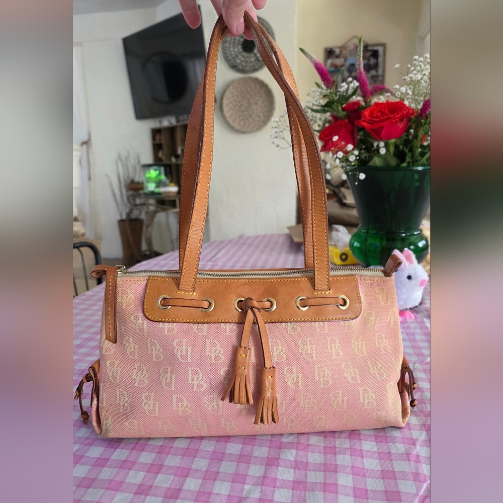 Dooney & Bourke Signature Canvas, Leather Details, Vintage - Picture 12 of 15